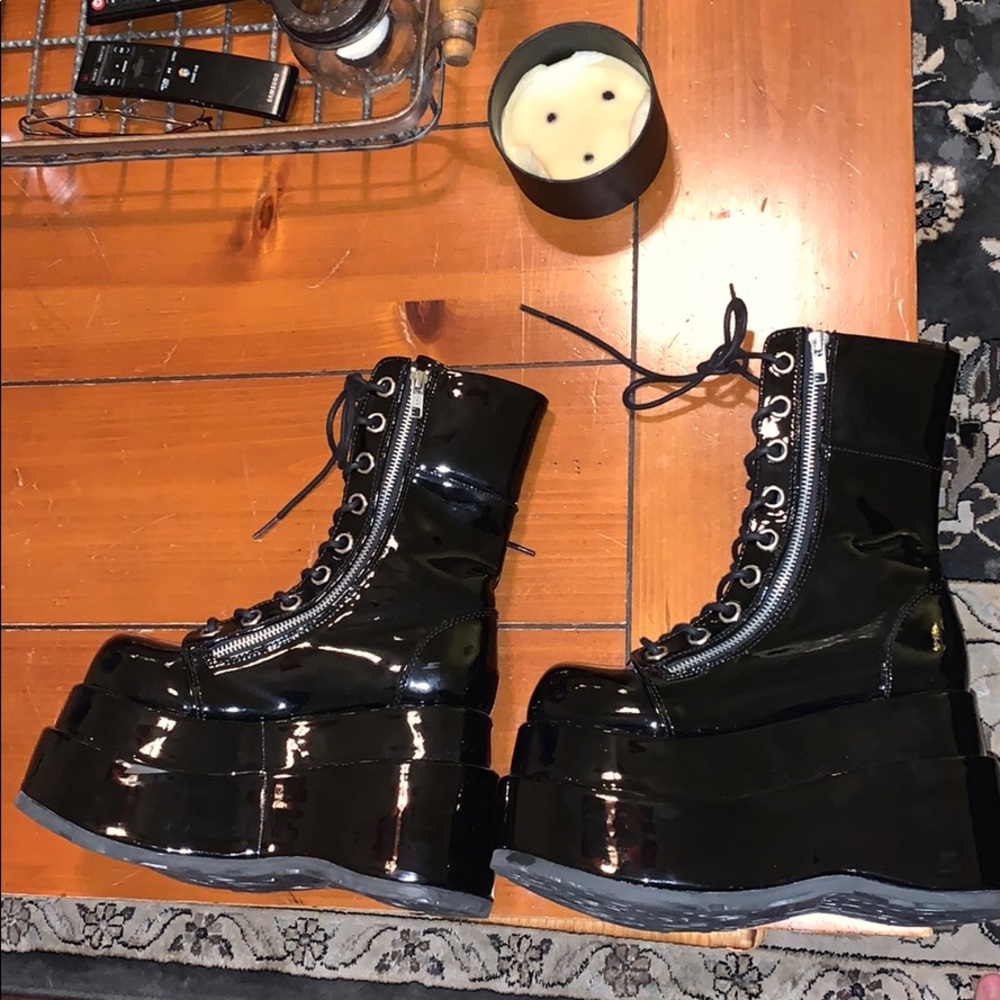 Demonia Wicked Vampyro Platform Boots NEVER WORN